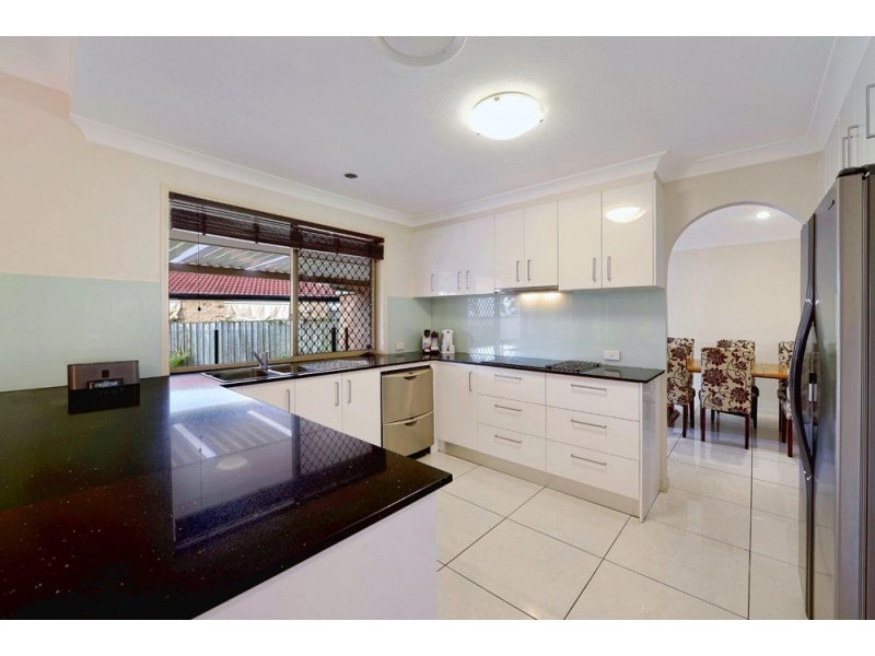 22 Hindmarsh Court, Robina QLD 4226