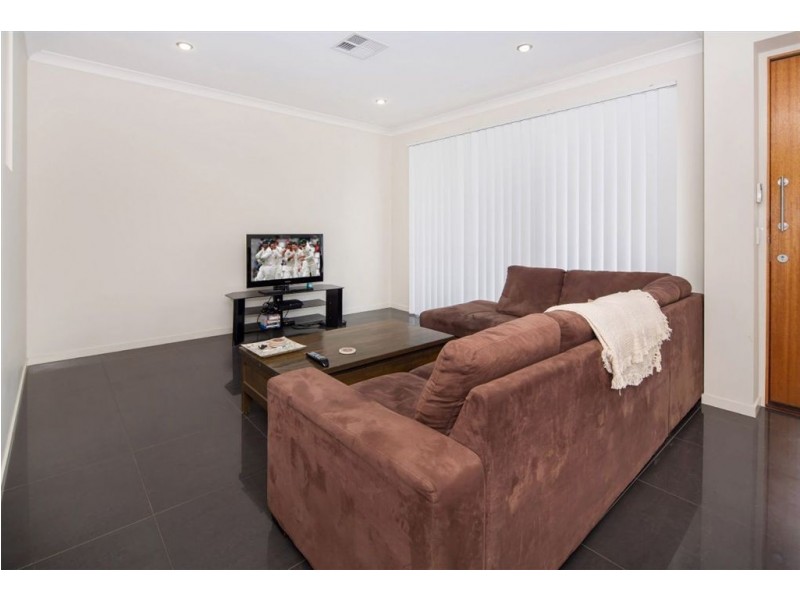 47 Sickle Avenue, Hope Island QLD 4212