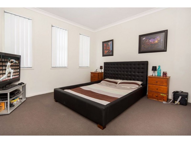 47 Sickle Avenue, Hope Island QLD 4212