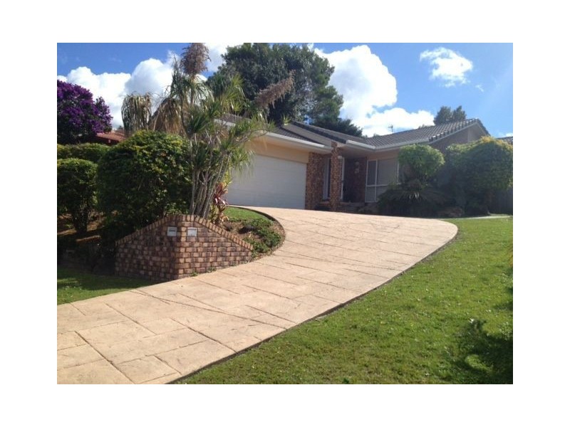 18 Allied Drive, Arundel QLD 4214