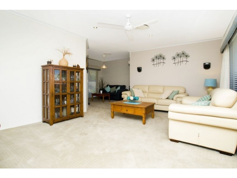 18 Allied Drive, Arundel QLD 4214