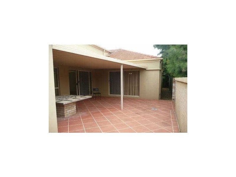 4  Ferndahl Dr, Varsity Lakes QLD 4227