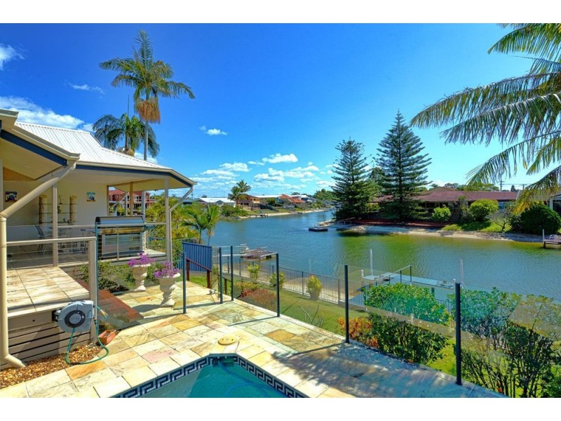 11 Sophie Ave, Broadbeach Waters QLD 4218