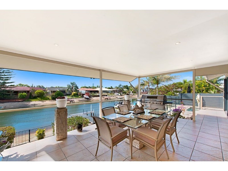 11 Sophie Ave, Broadbeach Waters QLD 4218