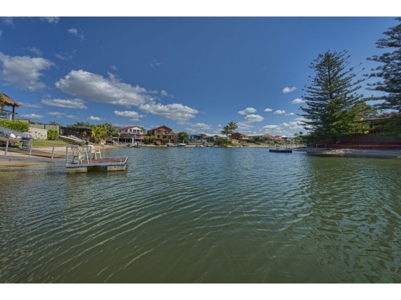 11 Sophie Ave, Broadbeach Waters QLD 4218