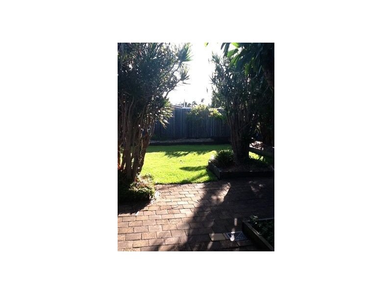 66 Albion Ave, Miami QLD 4220