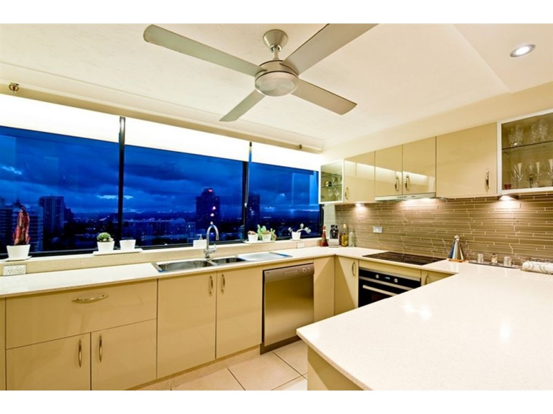 15D/4 Old Burleigh Rd, Surfers Paradise QLD 4217