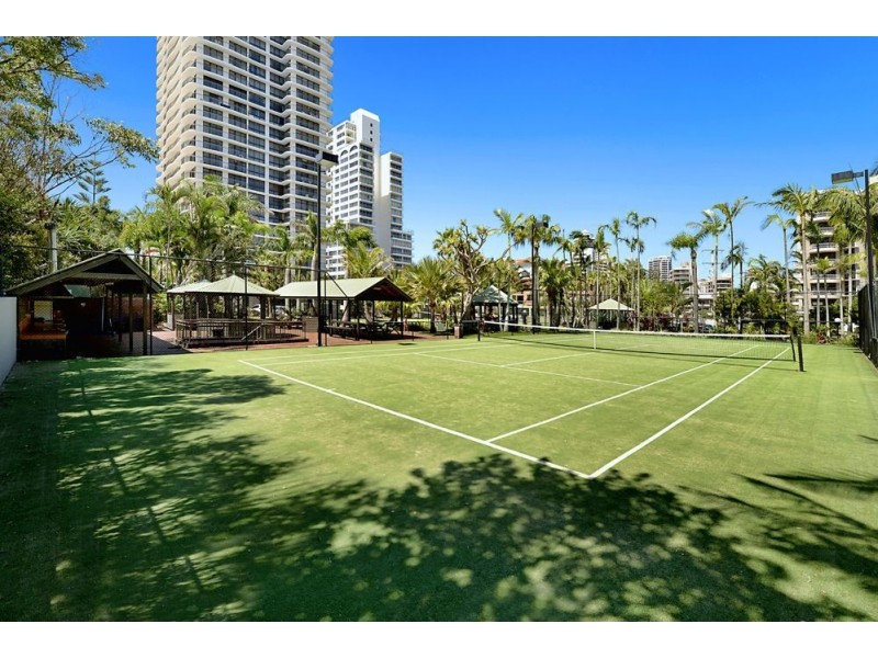 15D/4 Old Burleigh Rd, Surfers Paradise QLD 4217