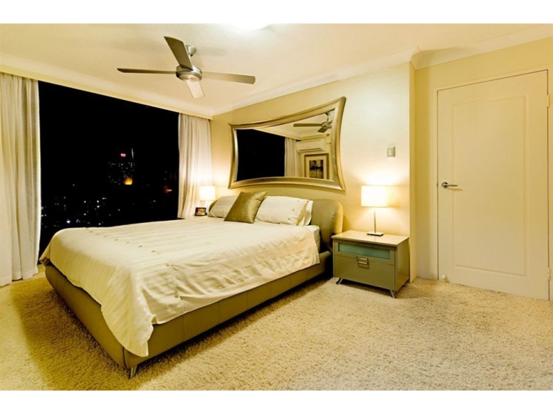 15D/4 Old Burleigh Rd, Surfers Paradise QLD 4217