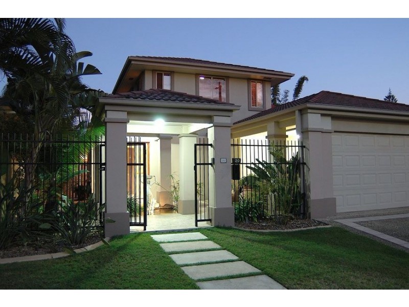 20 The Corso, Isle Of Capri QLD 4217