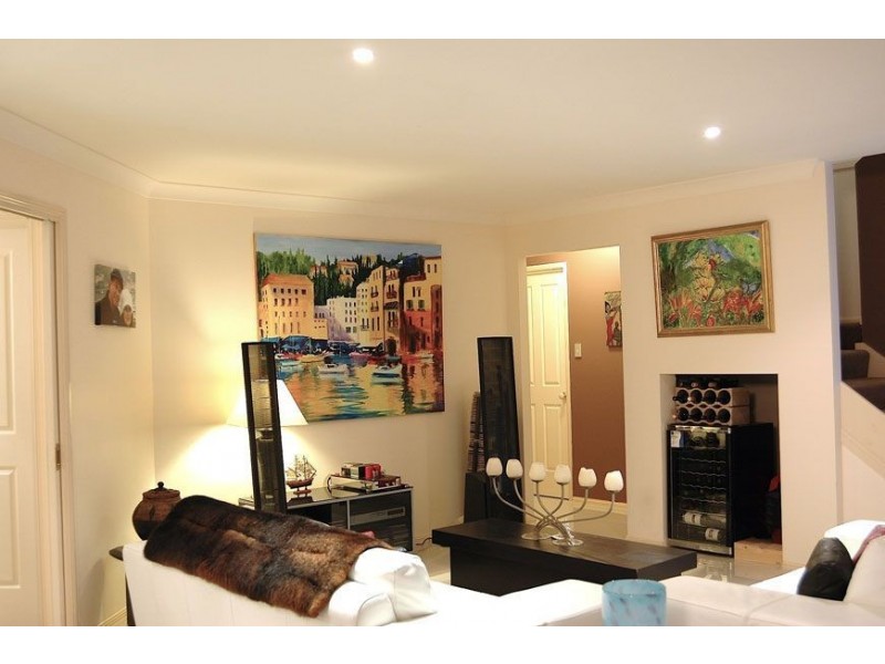 20 The Corso, Isle Of Capri QLD 4217