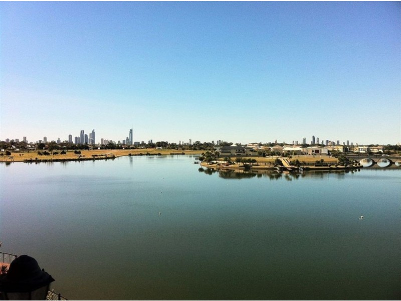 21/3030 The Boulevard, Carrara QLD 4211