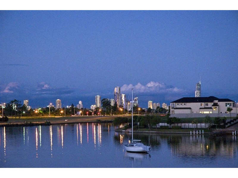 21/3030 The Boulevard, Carrara QLD 4211