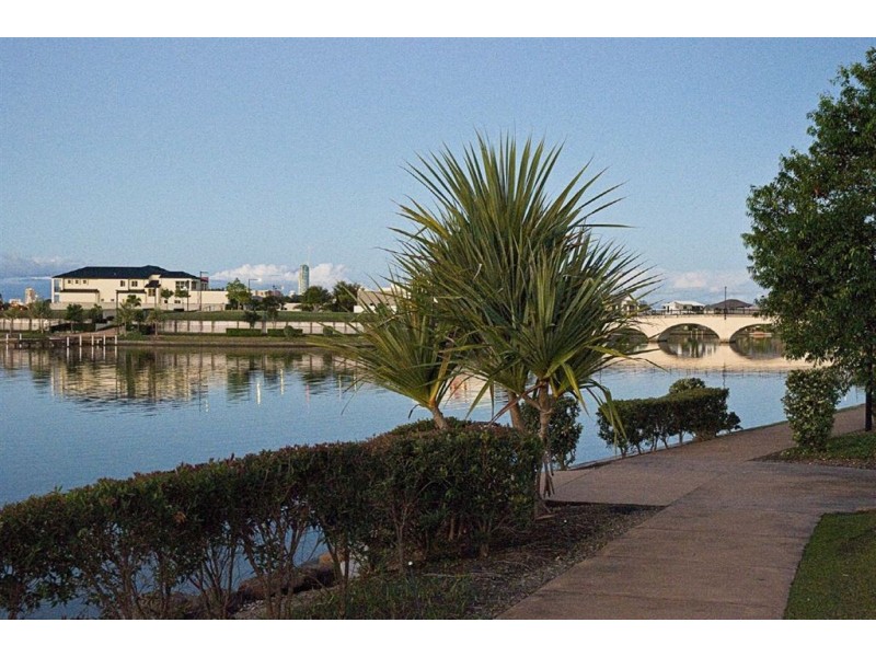 21/3030 The Boulevard, Carrara QLD 4211