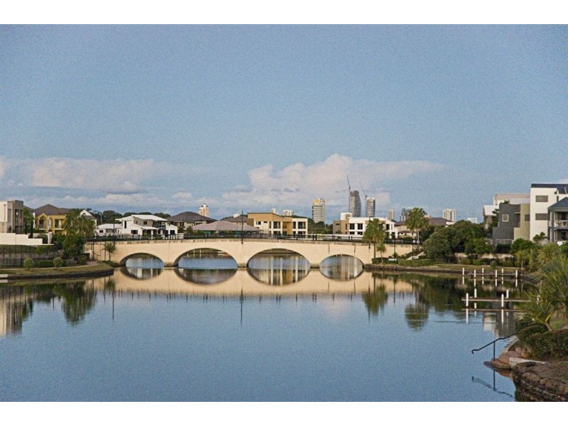 21/3030 The Boulevard, Carrara QLD 4211