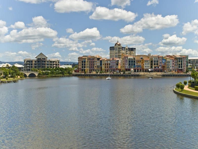 21/3030 The Boulevard, Carrara QLD 4211