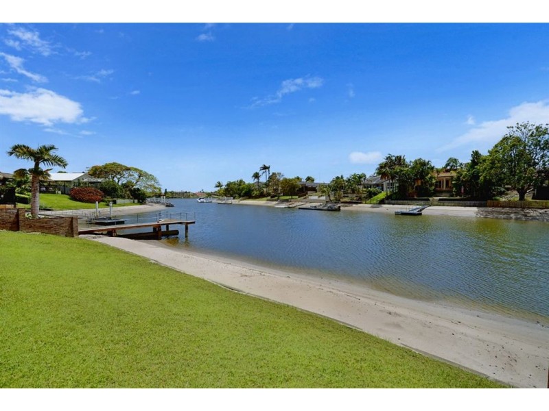 7 Blair Athol Cres, Sorrento QLD 4217