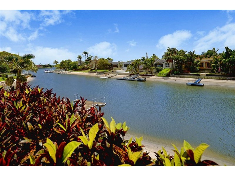 7 Blair Athol Cres, Sorrento QLD 4217
