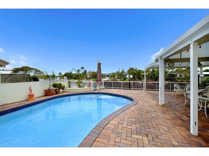 7 Blair Athol Cres, Sorrento QLD 4217