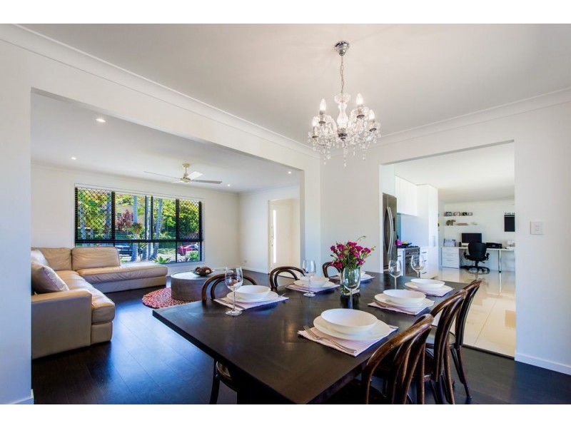 131 Treeview Drive, Burleigh Waters QLD 4220