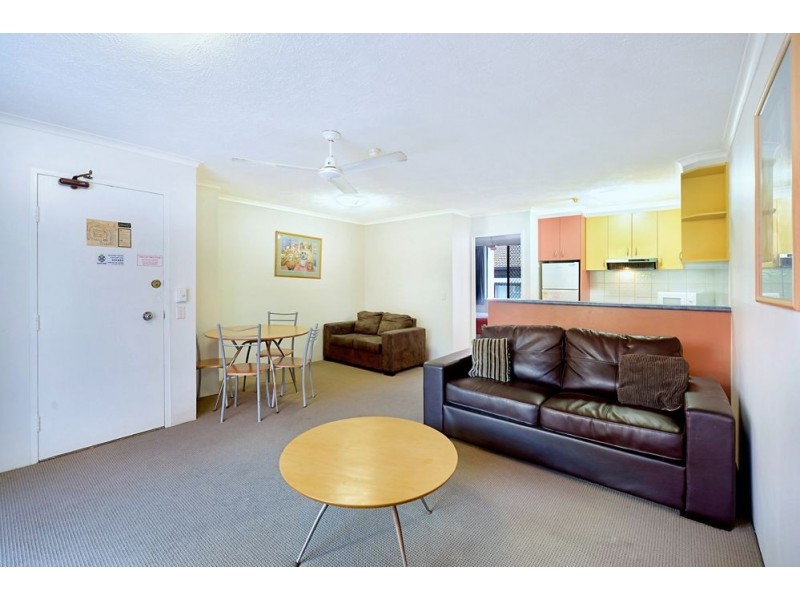 38 Enderley Avenue, Surfers Paradise QLD 4217