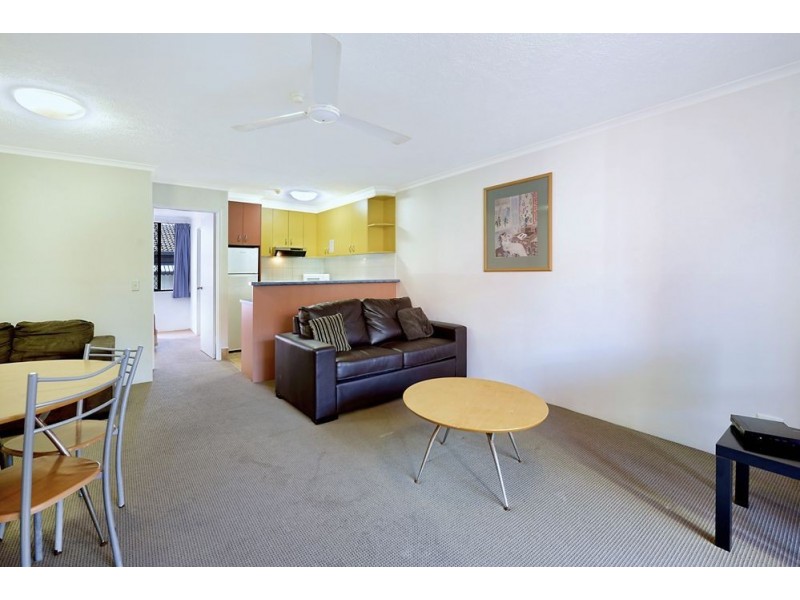 38 Enderley Avenue, Surfers Paradise QLD 4217