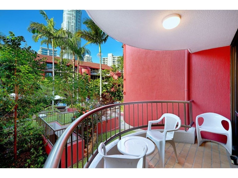 38 Enderley Avenue, Surfers Paradise QLD 4217