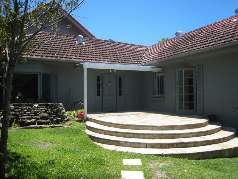 67 Eugaree Street, Southport QLD 4215