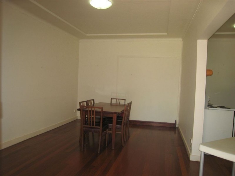 67 Eugaree Street, Southport QLD 4215