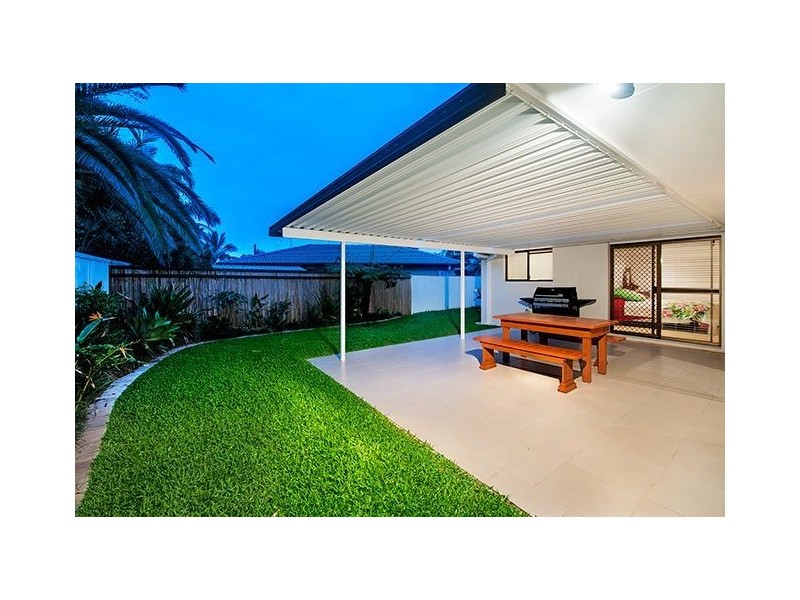 14 Elgin Crescent, Sorrento QLD 4217