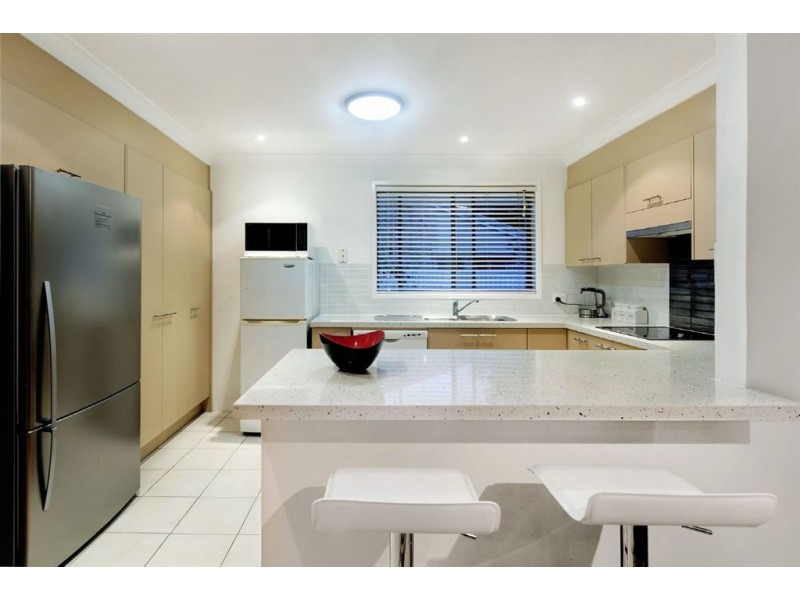 14 Elgin Crescent, Sorrento QLD 4217