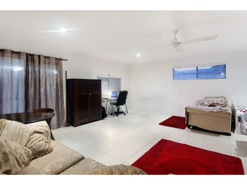 14 Elgin Crescent, Sorrento QLD 4217