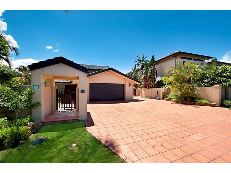 54 River Crescent, Broadbeach Waters QLD 4218