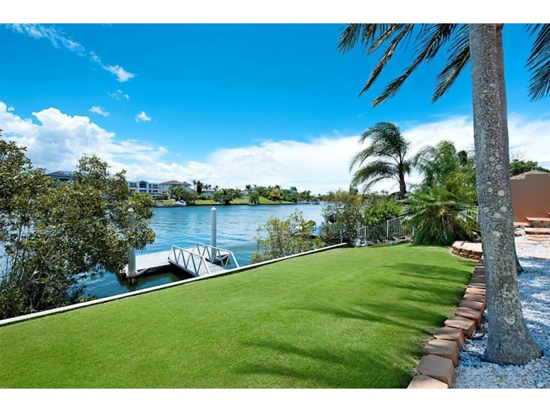 54 River Crescent, Broadbeach Waters QLD 4218