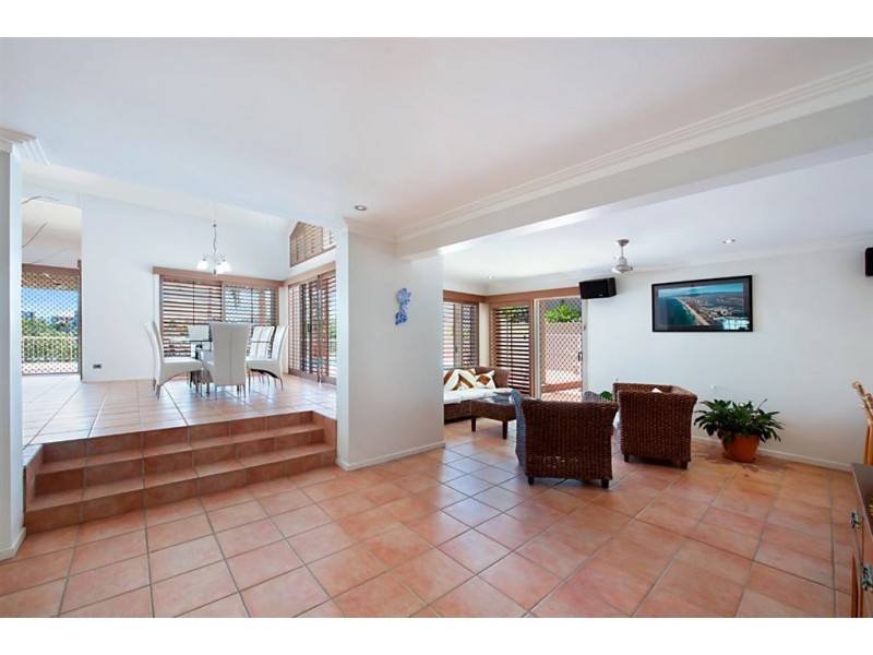 54 River Crescent, Broadbeach Waters QLD 4218