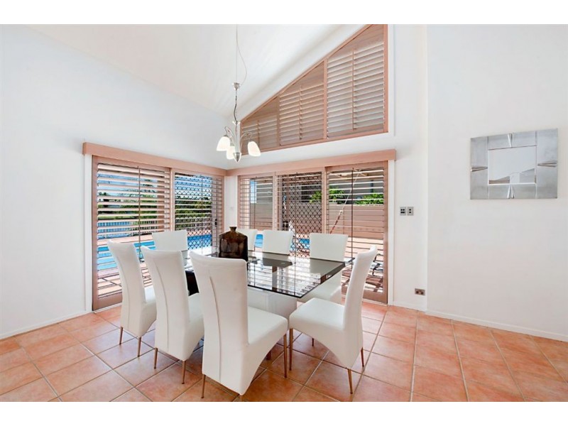 54 River Crescent, Broadbeach Waters QLD 4218