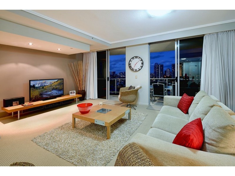 21 Cypress Ave, Surfers Paradise QLD 4217