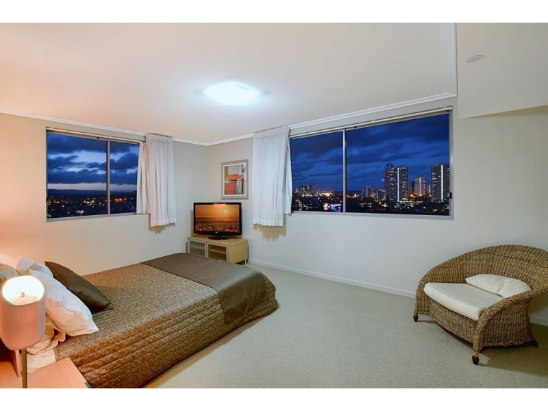 21 Cypress Ave, Surfers Paradise QLD 4217