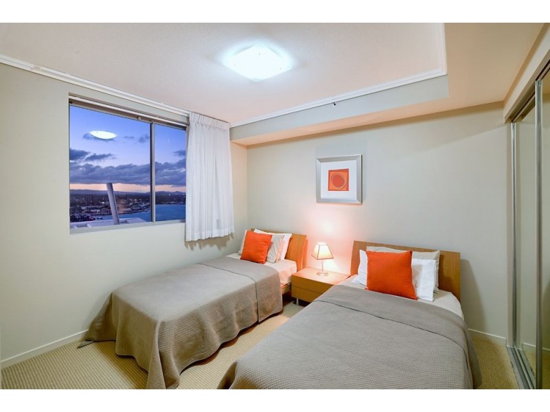 21 Cypress Ave, Surfers Paradise QLD 4217