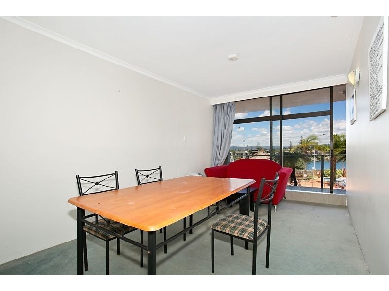 33 Thornton Street, Surfers Paradise QLD 4217