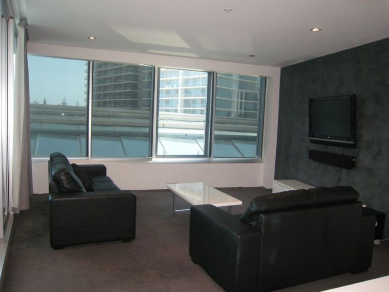 307/9 Hamilton Avenue, Surfers Paradise QLD 4217