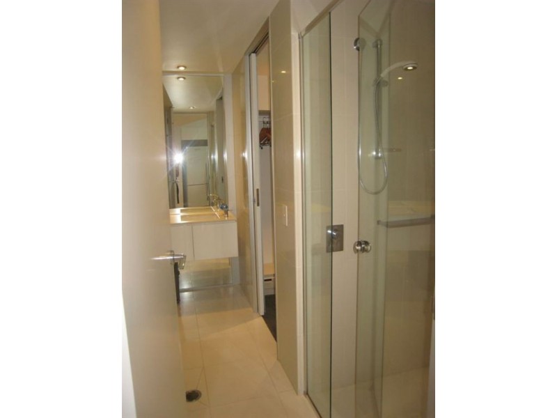 307/9 Hamilton Avenue, Surfers Paradise QLD 4217