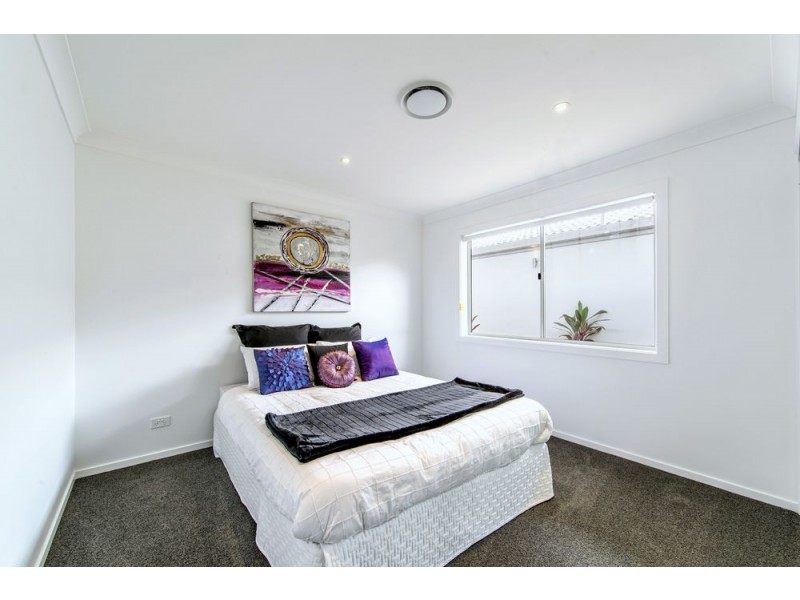 22 Port Drive, Mermaid Waters QLD 4218