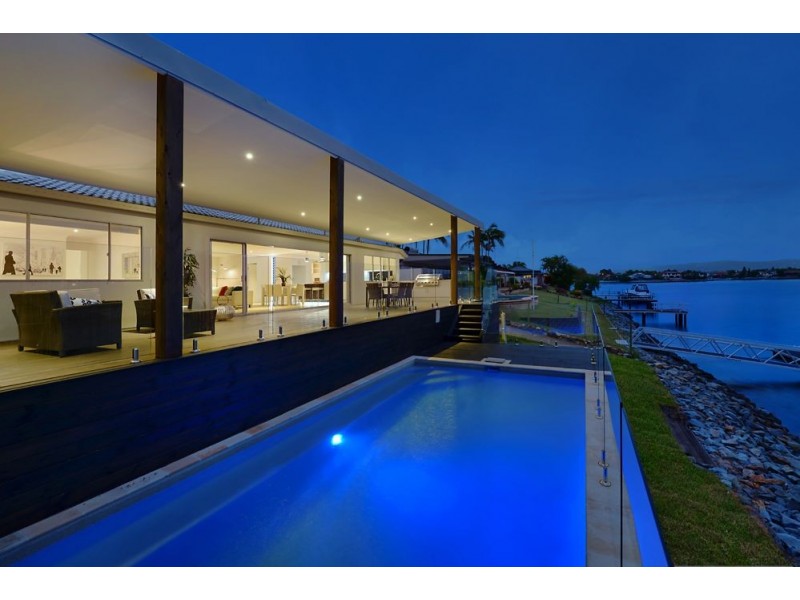 22 Port Drive, Mermaid Waters QLD 4218