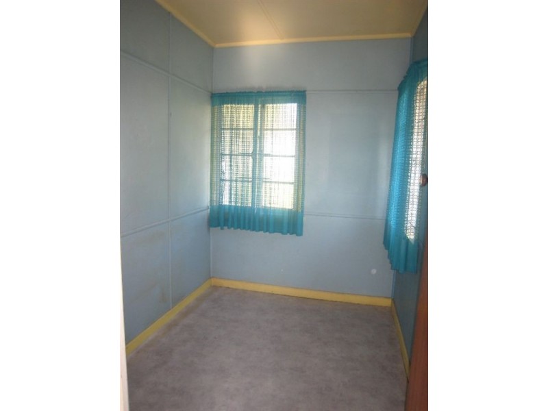 65 Eugaree Street, Southport QLD 4215