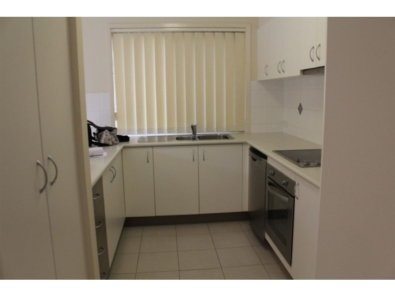 4/15 Blake Street, Southport QLD 4215