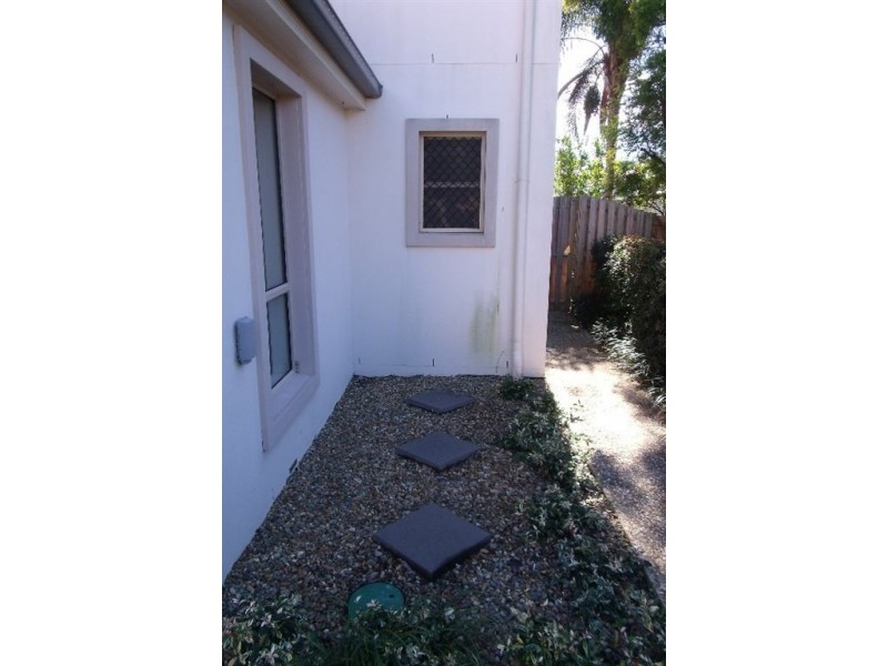 4/15 Blake Street, Southport QLD 4215