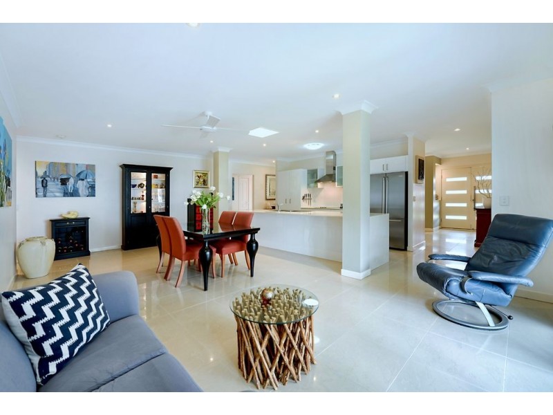 5 Orchid Tree Court, Robina QLD 4226