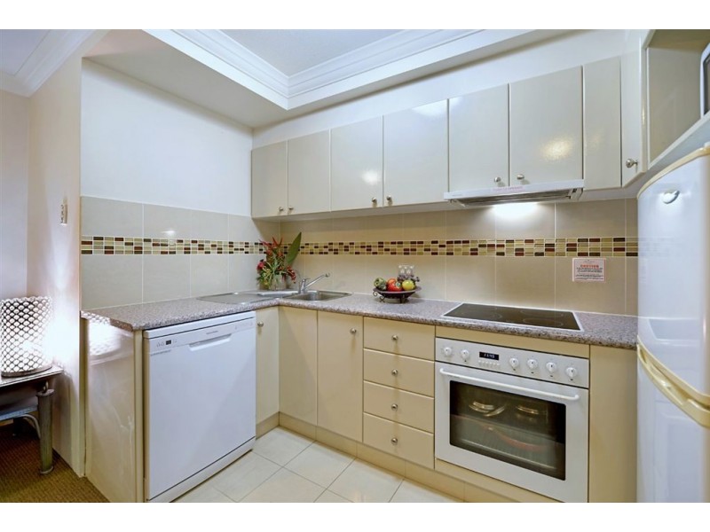 216/198 Surf Parade, Surfers Paradise QLD 4217