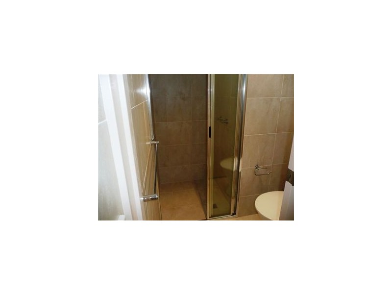 102/2 Ocean Avenue, Surfers Paradise QLD 4217